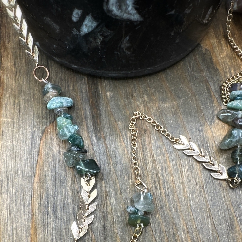 Moss agate gold tone links dainty necklace for layering